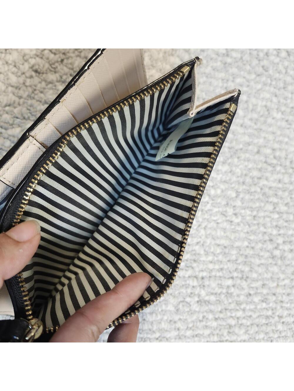 Kate Spade Black and Beige Leather Wristlet Wallet - Picture 4 of 8